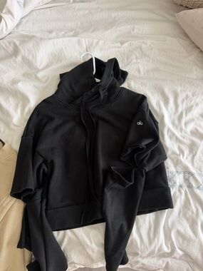 Alo Black Cropped Hoodie